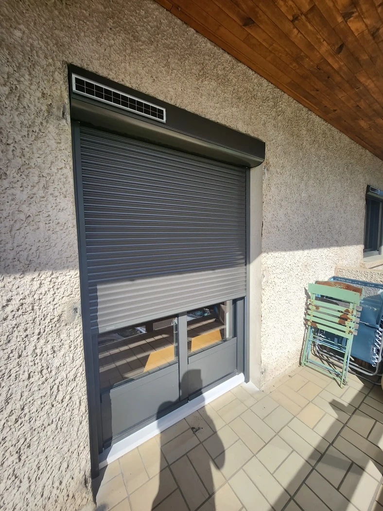 Volet roulant solaire BUBENDORFF