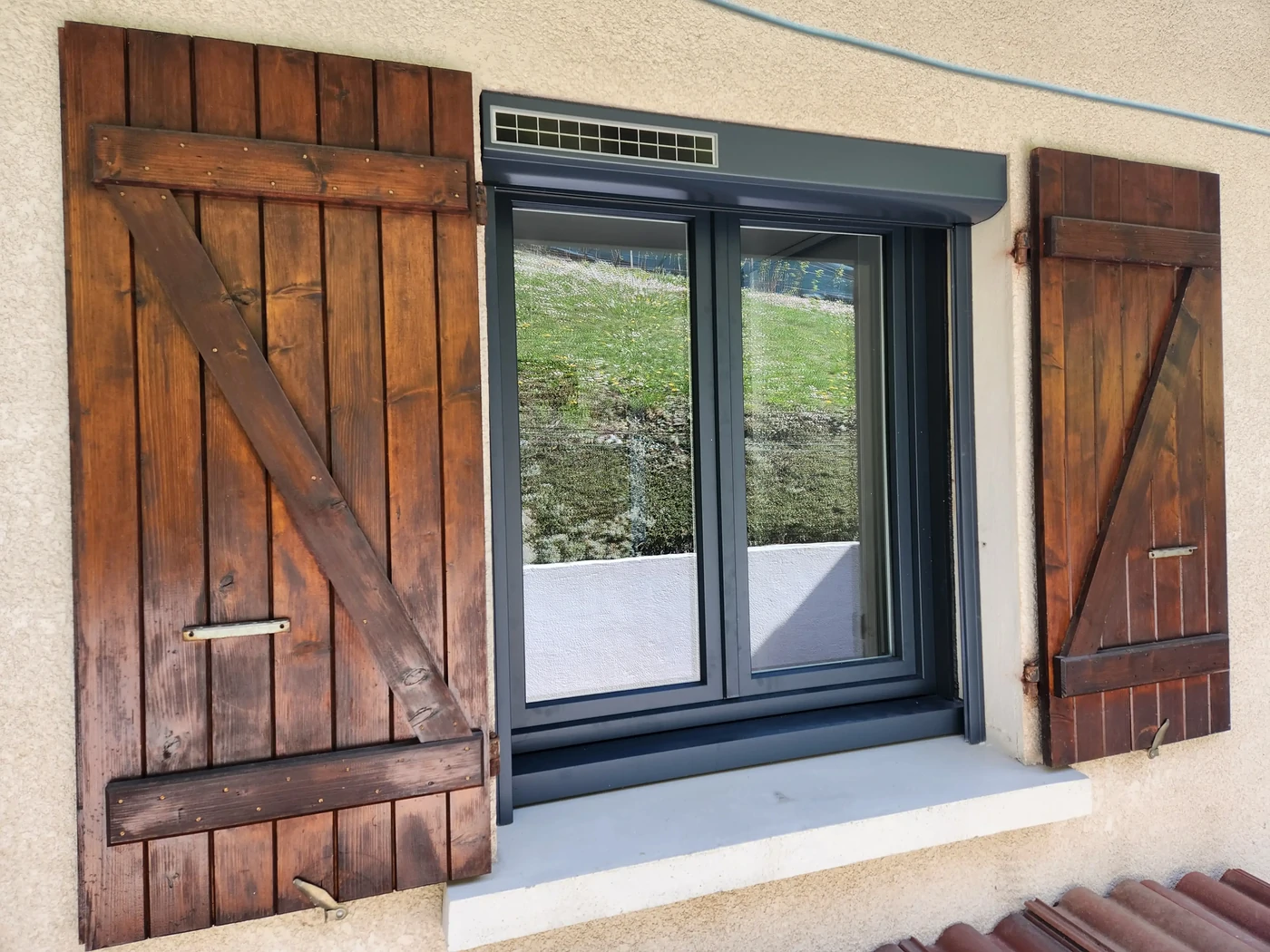 Fenêtre PVC/ALU modéle HYBRIDE 70